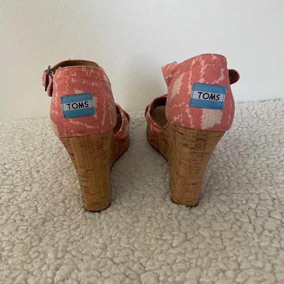 Toms Sandals Women's Pink Size 9 Strappy Open Toed Wedge Boho Summer Vacation - Picture 3 of 5
